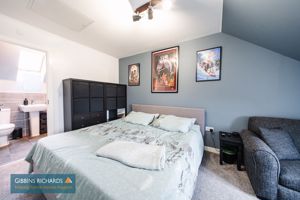 Bedroom- click for photo gallery